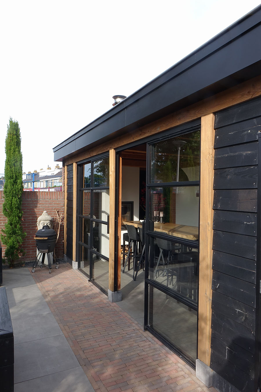 Nr 63. – 2 Veranda gebouwd in Monster door Bouwbedrijf Van Maanen, timmerwerk op maat in Westland